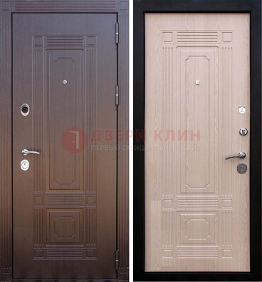 Коричневая входная дверь с МДФ ДМ-173 для кирпичного дома в Лобне