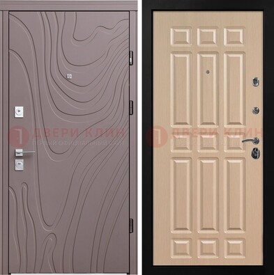 Светло-коричневая железная филенчатая дверь с рисунком МДФ ДМ-283 в Лобне
