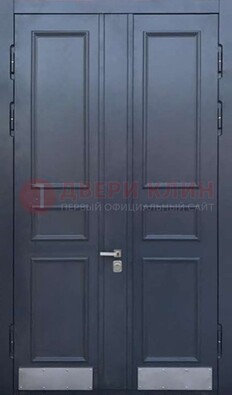 Черная двухстворчатая дверь для улицы с МДФ ДМ-535 в Лобне