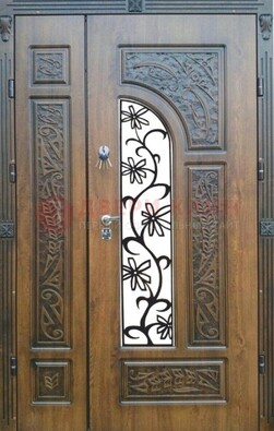 Морозостойкая металлическая парадная дверь ДПР-12 в Великом Новгороде