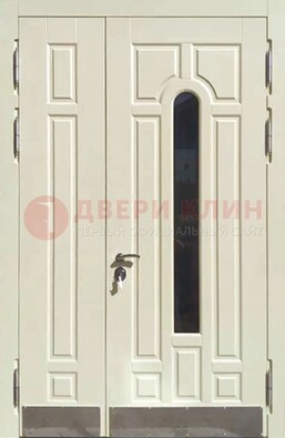 Белая двухстворчатая металлическая дверь со стеклом ДС-71 в Лобне