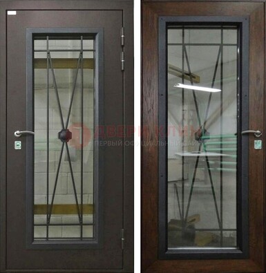 Коричневая железная дверь со стеклом для частного дома ДС-8 в Лобне