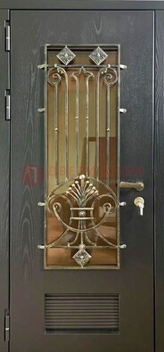 Одностворчатая железная дверь со стеклом и ковкой для дома ДСК-101 в Лобне