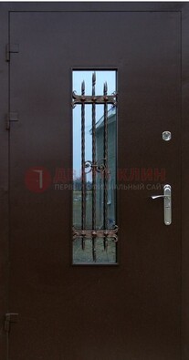 Надежная металлическая дверь со стеклом и ковкой ДСК-47 в Лобне