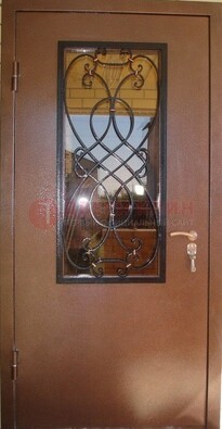 Металлическая дверь со стеклом и ковкой ДСК-51 на дачу в Лобне