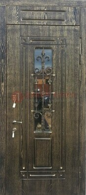 Зеленая входная дверь со стеклом и ковкой ДСК-67 в Лобне